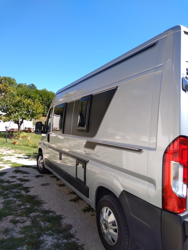 ADRIA TWIN 600 SPS FAMILY